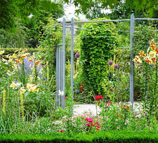 Rundgang durch den Riedergarten in Rosenheim