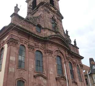 Die Alexanderkirche von Rastatt auf dem Marktplatz