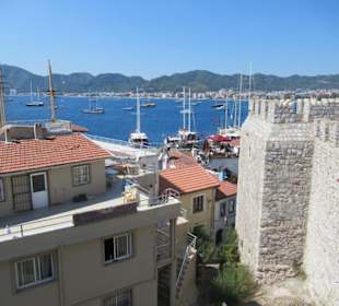Blick über die Altstadt und den Hafen