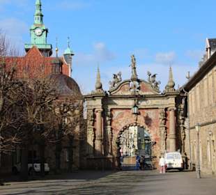Eingangsportal zum Schlossplatz