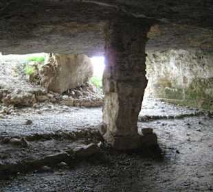 Höhle in Nea Pafos