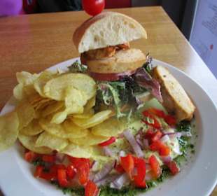 Curry-Chicken-Sandwiche