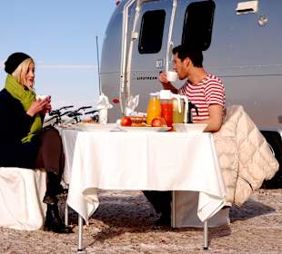 Breakfast in the middle of the Uyuni Salt Flats 