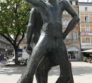 Drei Jungs vom Denkmal Oecher Klenkes