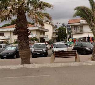Pista ciclabile e passeggio