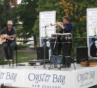 Live Musik am Ufer des Avon
