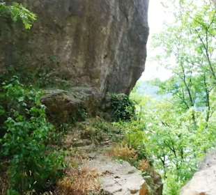 Ein Schritt weiter und tschau