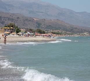 Strand neben Hotel in die Georgiopolisseite 