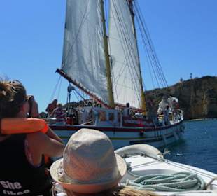 Motorboot und "Mutterschiff"