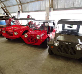 In der Haupthalle des Jesada Fahrzeug Museums