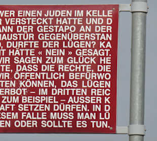 In Karlsruhe beim Platz der Grundrechte