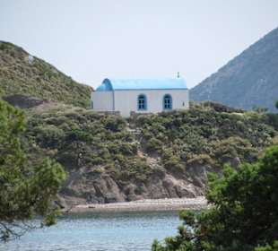 Kirche auf einer Insel bei Kefalos