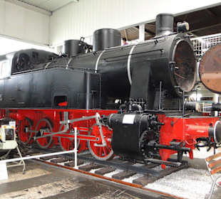 Alte Lokomotive im Technikmuseum 