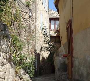 Rundgang durch die Altstadt von Eus