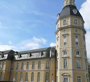 Bei einer Stadtbesichtigung von Karlsruhe