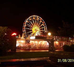 Riesenrad bei Nacht
