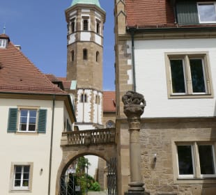 Deutschhof mit Jupitersäule