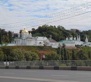 Храм на набережной