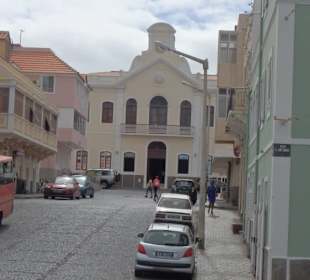 Seitenarm des Platzes