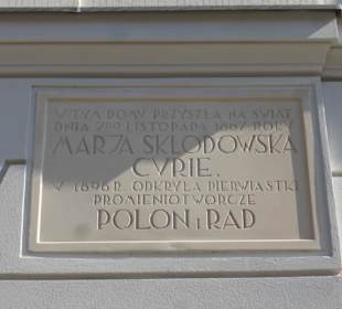 Hinweisschild am Marie Curie Haus  (Ul. Freta)