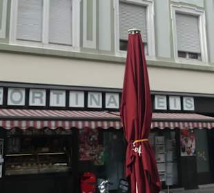 Eis vom Eiscafe Cortina, Kitzingen, Marktstraße 22