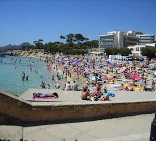 Übervolle Son Moll Bucht