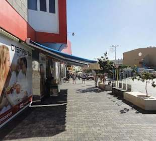 Einkaufsstraße 