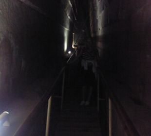 In der Galarie der großen Pyramide