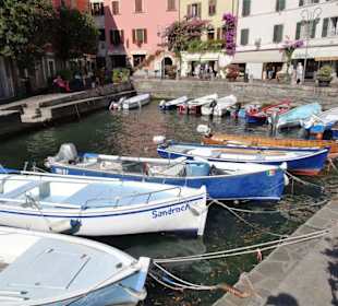 Impressionen aus dem alten Hafen von Limone