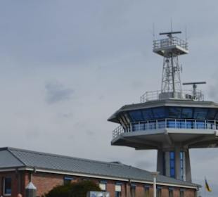 Der Turm zur Überwachung des Schiffsverkehrs