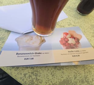 Eis- und Dessertkarte