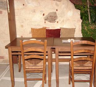 Rustikale Sitzgelegenheit