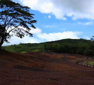 Siebenfarbige Erde / Terres des Sept Couleurs / Seven Colour