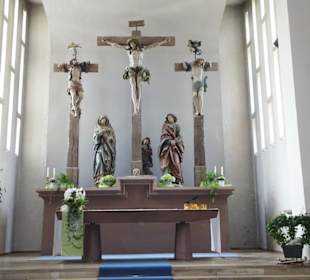 Der Altarbereich der Wallfahrtskirche Mespelbrunn