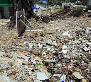 Trauriger Rest der Surin Beach Oktober 14