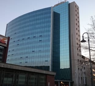 Hotel neben Stadthalle