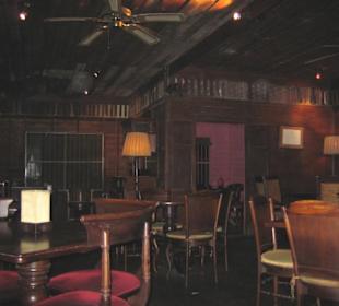 Im 1. OG vom Balkon aus fotografiert.