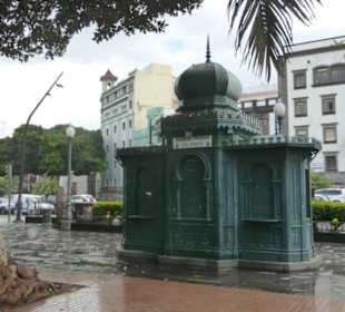 An der Plaza Hurtado de Mendoza in der Altstadt