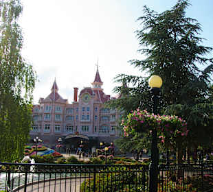 Zum unteren Eingang hin