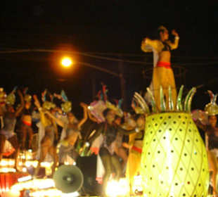 tanzende Früchtchen