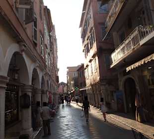 Gepflegte Einkaufsstraße