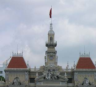 Mit Fahnenmast 