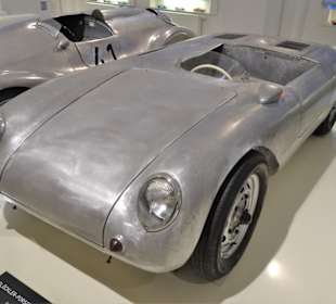 Rundgang durch das Automuseum Prototyp
