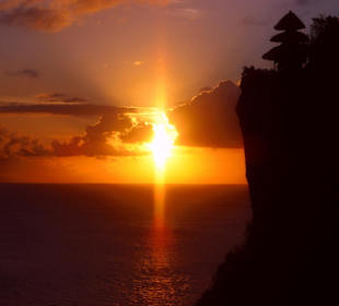 Sonnenuntergang am Uluwatu Tempel
