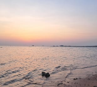 Sonnenaufgang am Strand