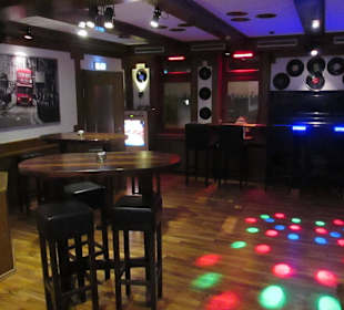 Pub Restaurant Piano