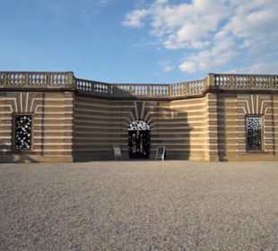 Grotte der Niki de Saint Phalle