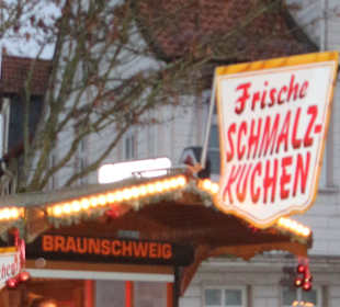 Weihnachtsbuden auf dem Spittaplatz