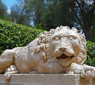 Steinerner Löwe