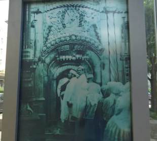 Besuch der neuen, modernen Herz-Jesu-Kirche